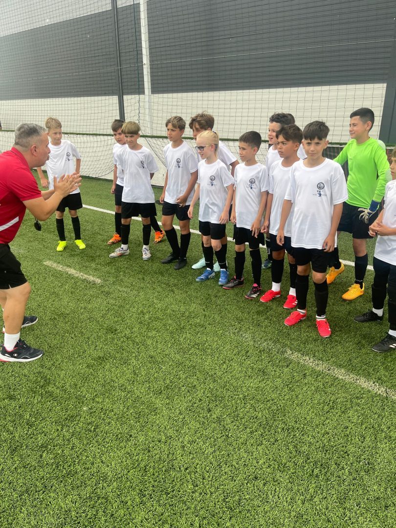 La grupa 2013–2014, fiecare copil contează: Costin Enache pune accent pe evoluția individuală în cadrul echipei